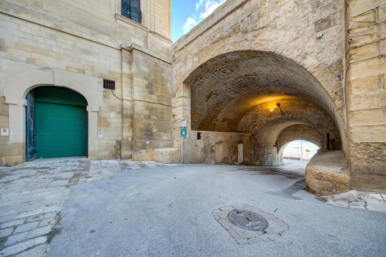 33 Sally Port バレッタ エクステリア 写真